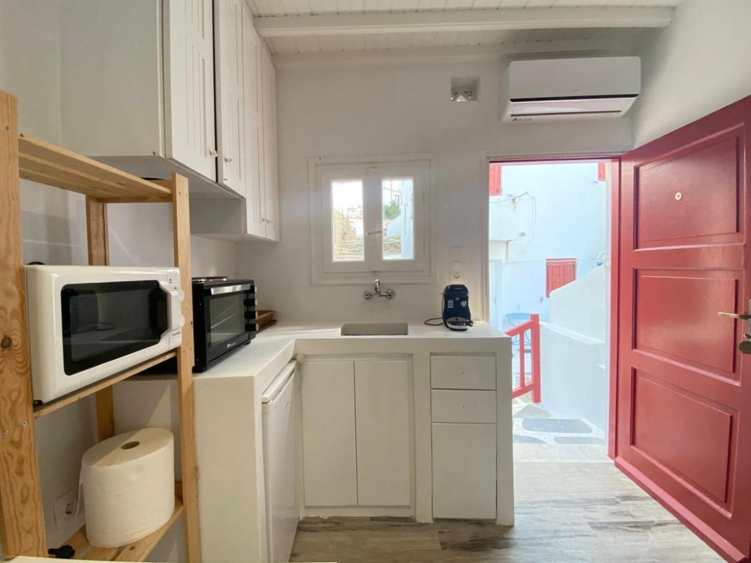 Elenitas Town House With Balcony And Sea View Apartment Mykonos Town Ngoại thất bức ảnh