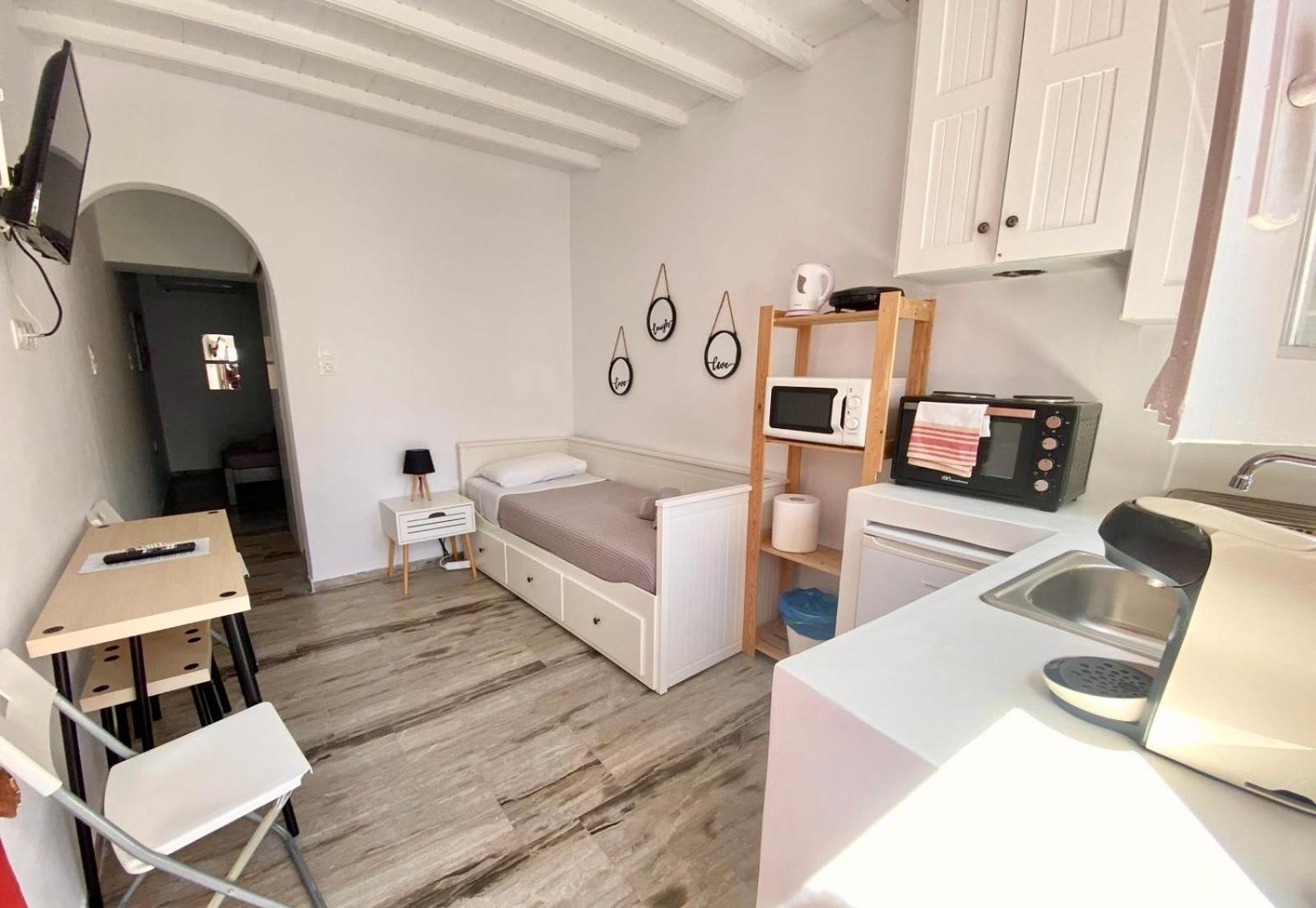 Elenitas Town House With Balcony And Sea View Apartment Mykonos Town Ngoại thất bức ảnh